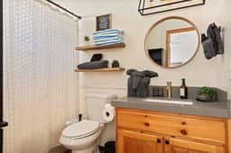 Bear Moon Manor | Hot Tub • Pine Views • 3BR