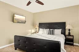 Beary Peaceful Escape, with hot tub and game room