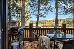 Cozy 3BR Knotty Pine, Near Lake & Trails w Deck