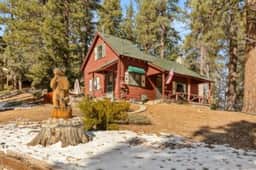 Tree Top Casitas w/ Hot Tub & Walk to the Village