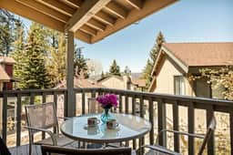 Nest At Moonridge, w/ Hot tub & Golf Course Views