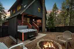 A-Frame Point | Game Room, Movie Theater & Sauna