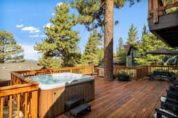 Soul Peak Mountain Cabin w/ Deck & Hot Tub
