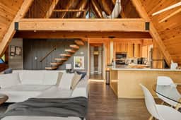 2BR A-Frame Mood, Slopes Views Near Bear Mountain