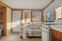 Treetop Annex, Near Village w/ Forest Views & Pet