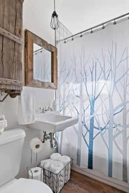 Charming Modern Retreat w Hot tub, Backyard & Pets
