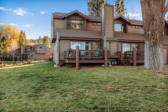 Cozy Lakefront Retreat w Views & Fireplace