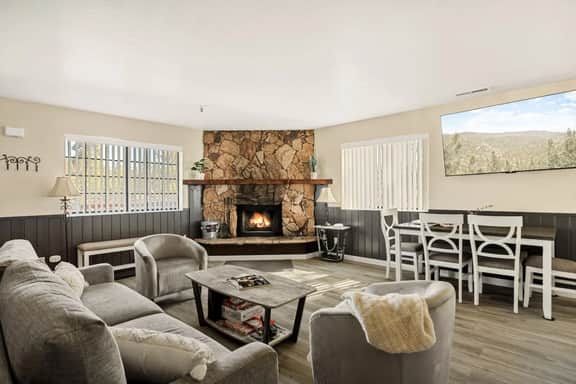 Mtn-View Condo Near Snow Summit w/ Fireplace & Deck