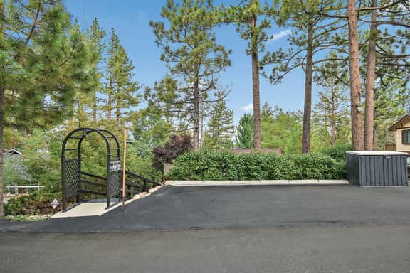 Serenity Nook | Hot Tub - Views of Big Bear Lake - Backyard Dream
