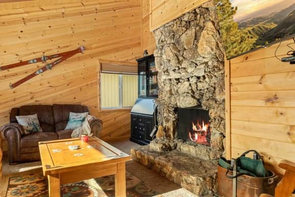Slope Vista Secluded Escape & Mountain Views