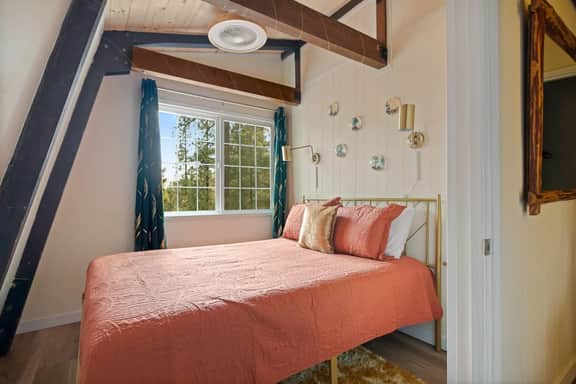 Swiss Bliss, Ideal Location w Hot Tub & BBQ