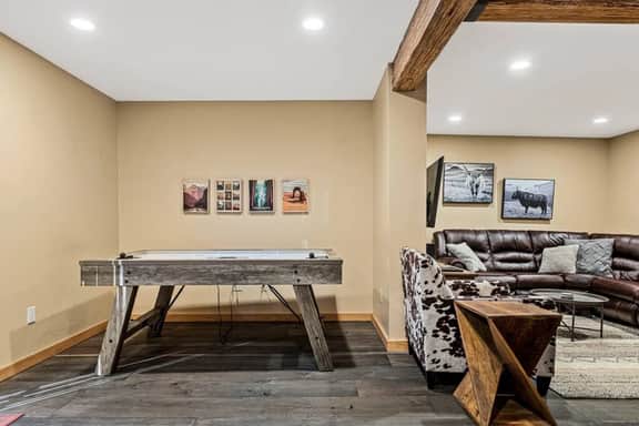 Great Escape | Hot Tub, Games & Fire Pit