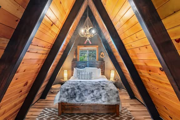 A Frame Slope Chalet |Mountain Views and Hot Tub
