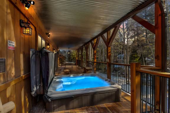 Eagle Creek Hot Tub, Game Room, Private Sled Hill