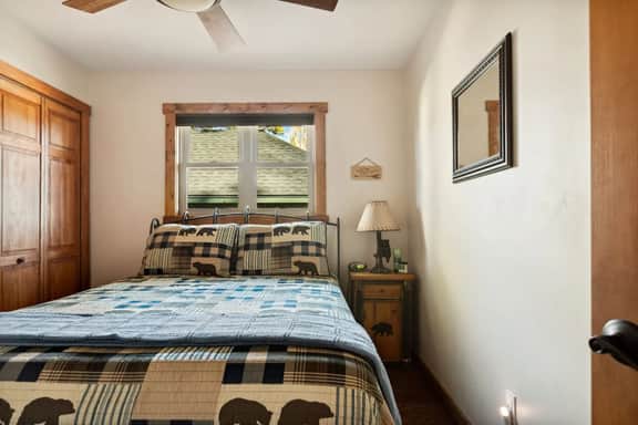 Alpine Crest w BBQ & Fully Fenced Pet Friendly