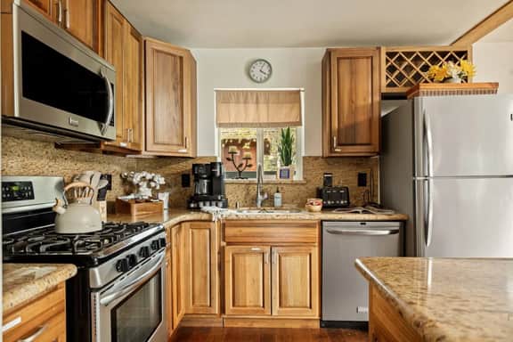 Moonridge Retreat | Snow Summit Views & Game Room