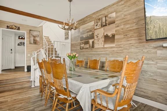 Cozy Lakefront Retreat w Views & Fireplace