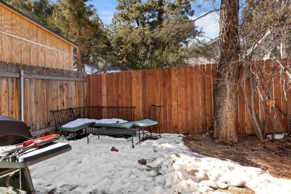 Charming Modern Retreat w Hot tub, Backyard & Pets