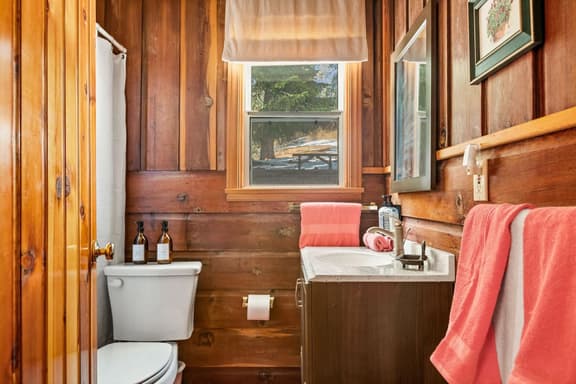 Tree Top Ranch w/ Hot Tub & Walk to the Village